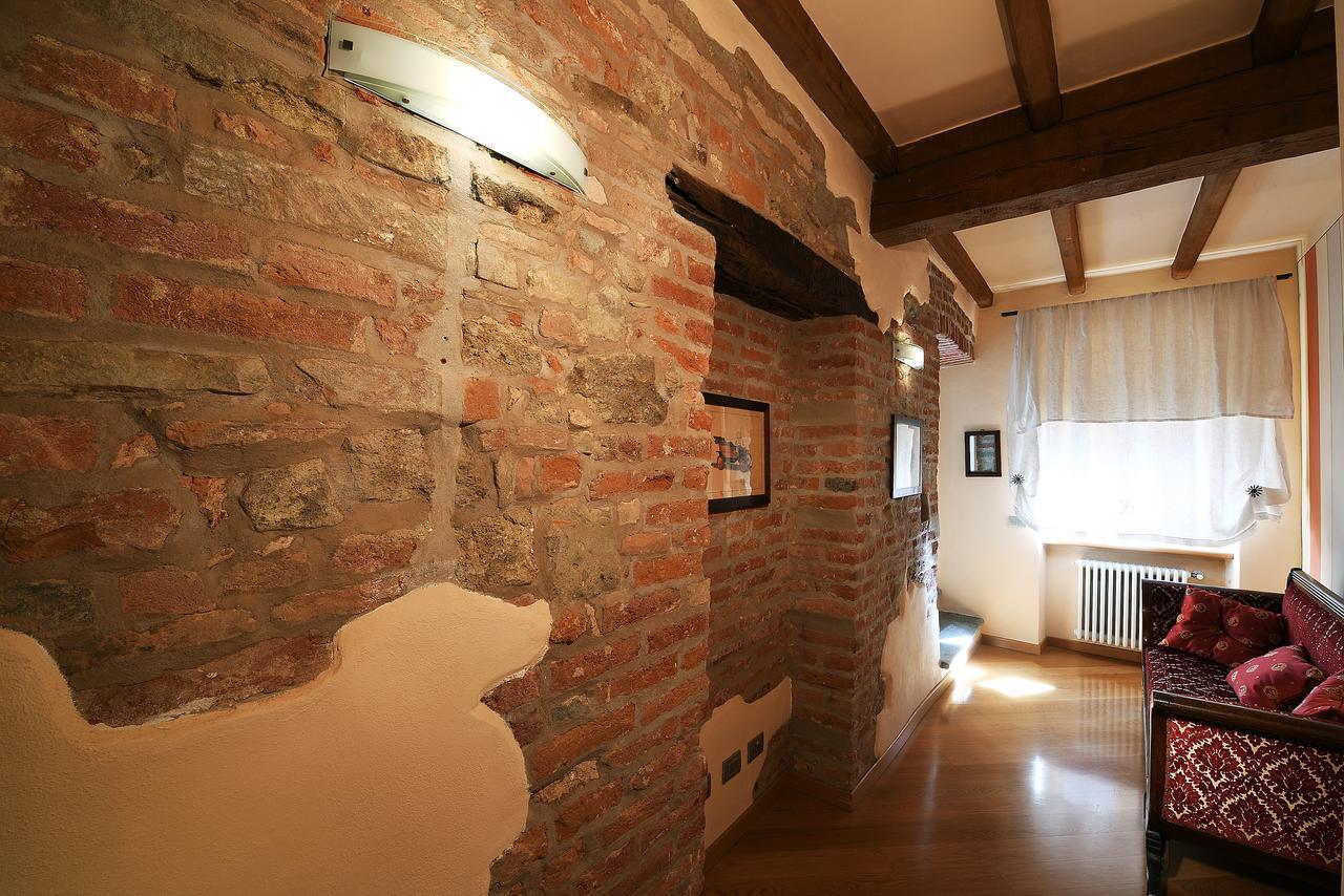Notte In Langa Bed and Breakfast La Morra Εξωτερικό φωτογραφία